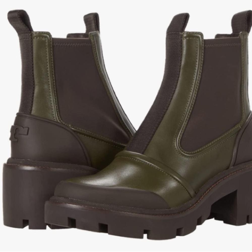 NEW Tory Burch Chelsea Lug Ankle Boots in Leccio / Coconut, Size 10M